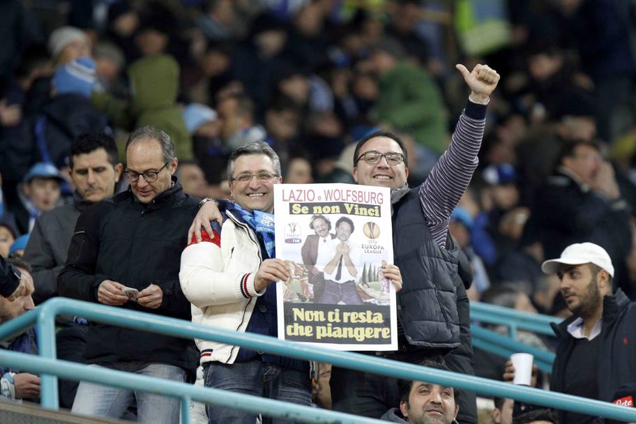 I tifosi napoletani scherzano sul finale di stagione della squadra di Benitez. LaPresse